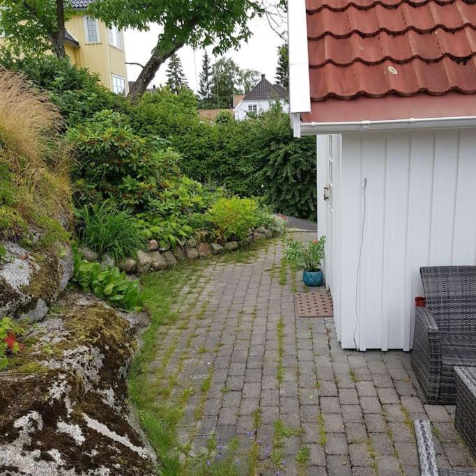 Apartamento Lys Og Lettstelt Leilighet Med Utsikt Over Byen Sandefjord Exterior foto