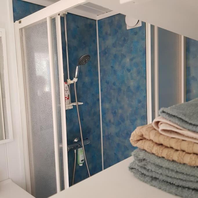 Apartamento Lys Og Lettstelt Leilighet Med Utsikt Over Byen Sandefjord Exterior foto