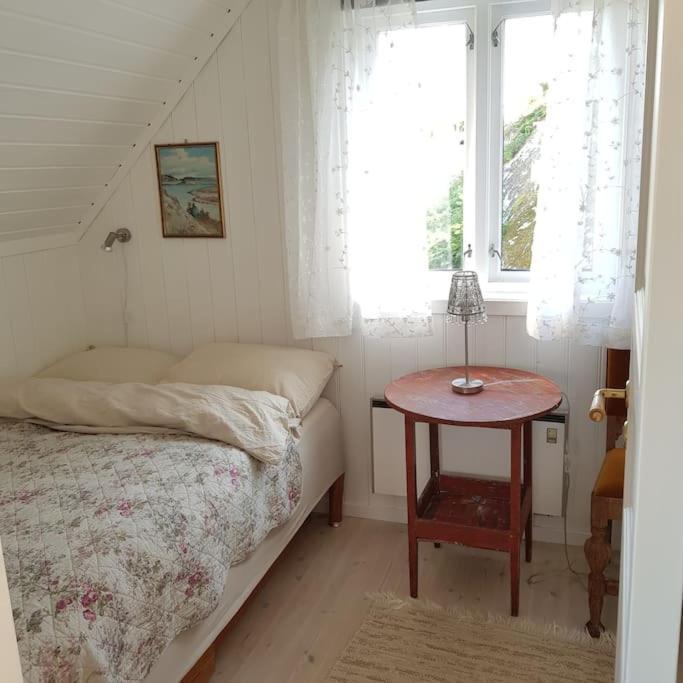 Apartamento Lys Og Lettstelt Leilighet Med Utsikt Over Byen Sandefjord Exterior foto